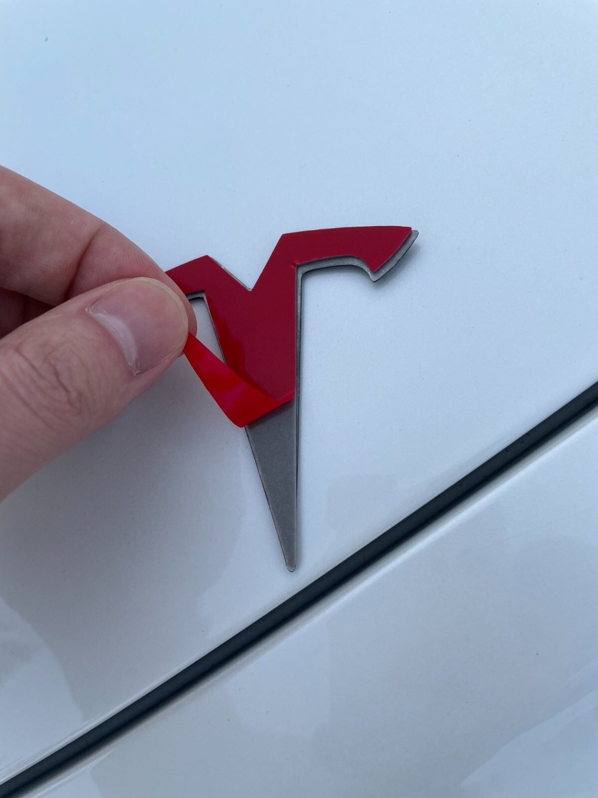 Tesla Model Y/3 Emblem Debadging Kit